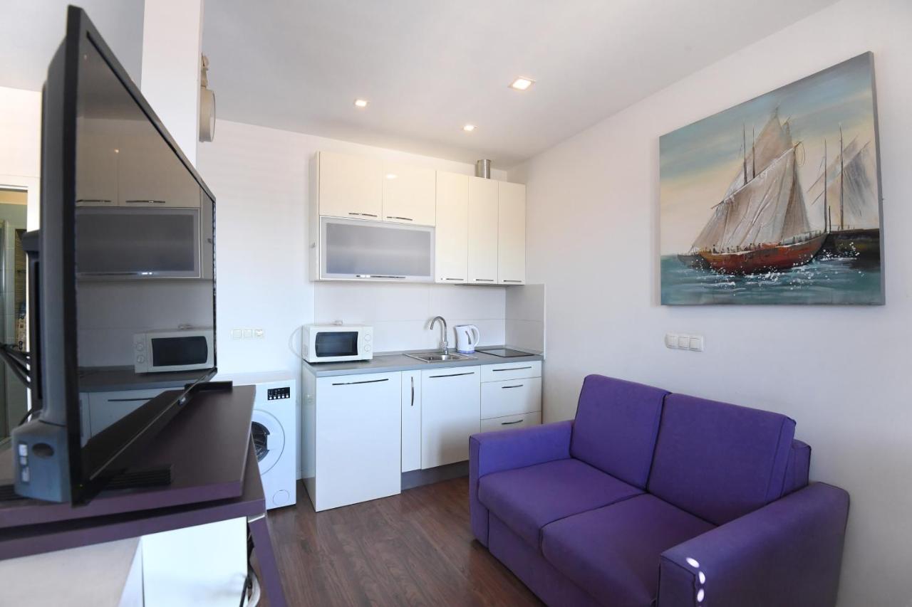 Imperium Central Apartments Zara Esterno foto