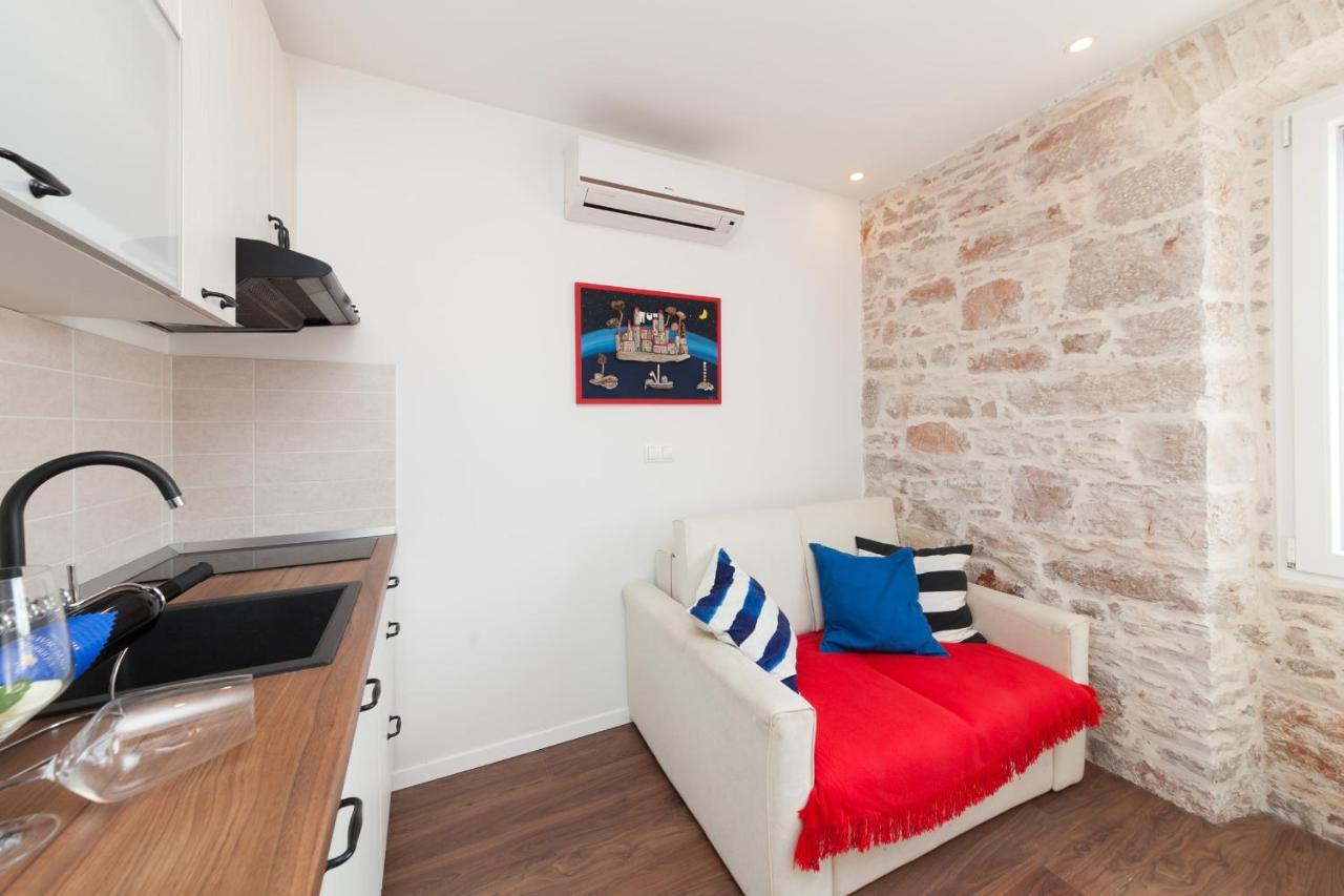 Imperium Central Apartments Zara Esterno foto